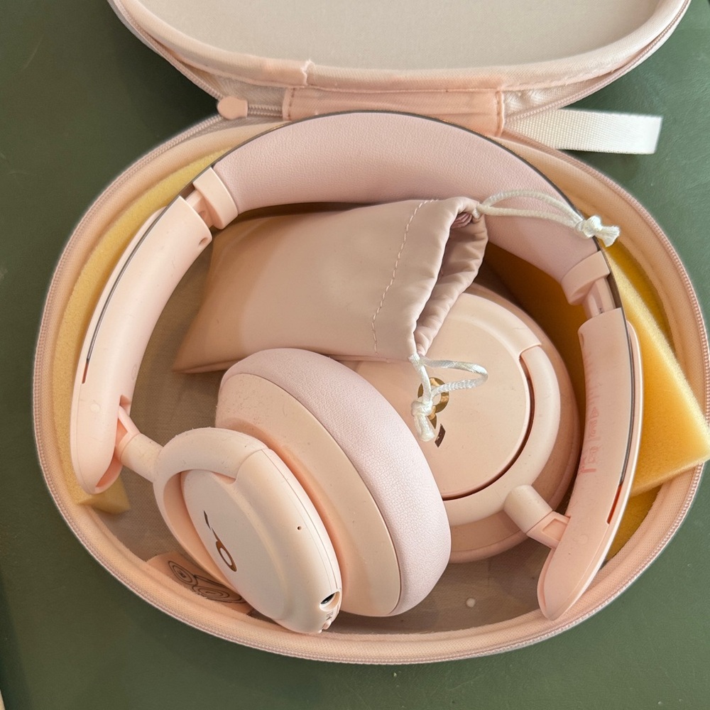 Anker Over-Ear Noise Canceling Headphones in Soft Pink - Picture 2 of 4